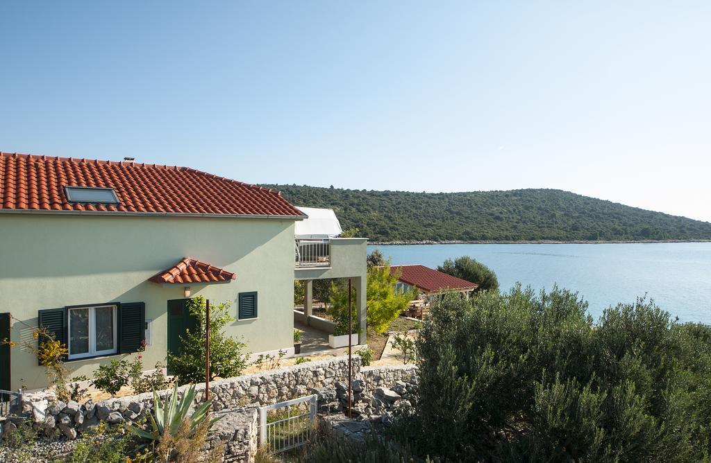 Guest House Loranum Sevid Bagian luar foto
