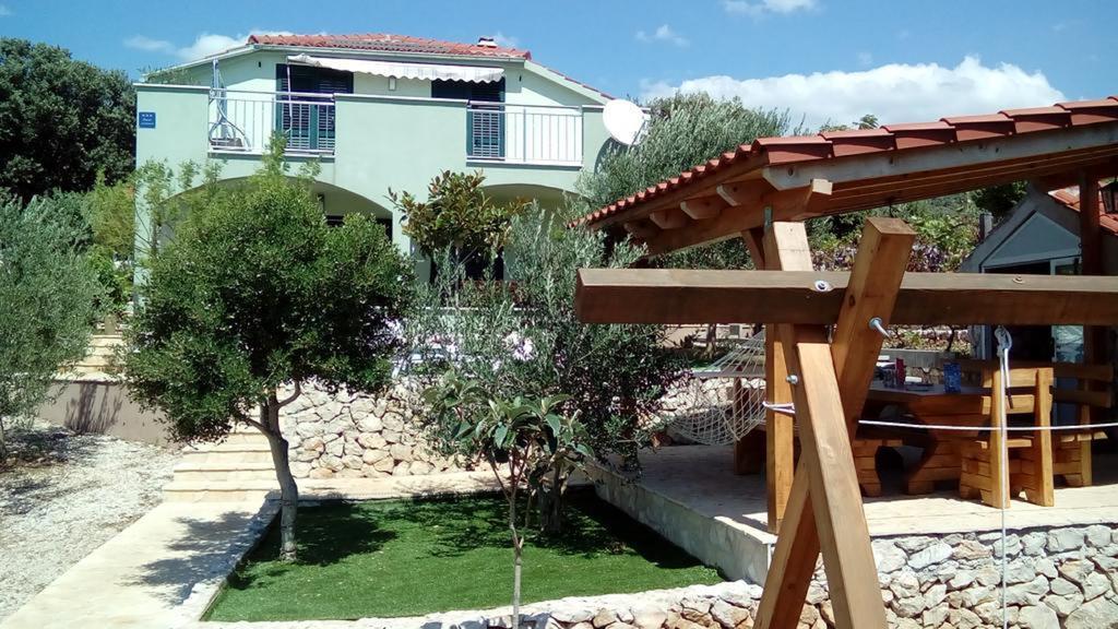 Guest House Loranum Sevid Bagian luar foto